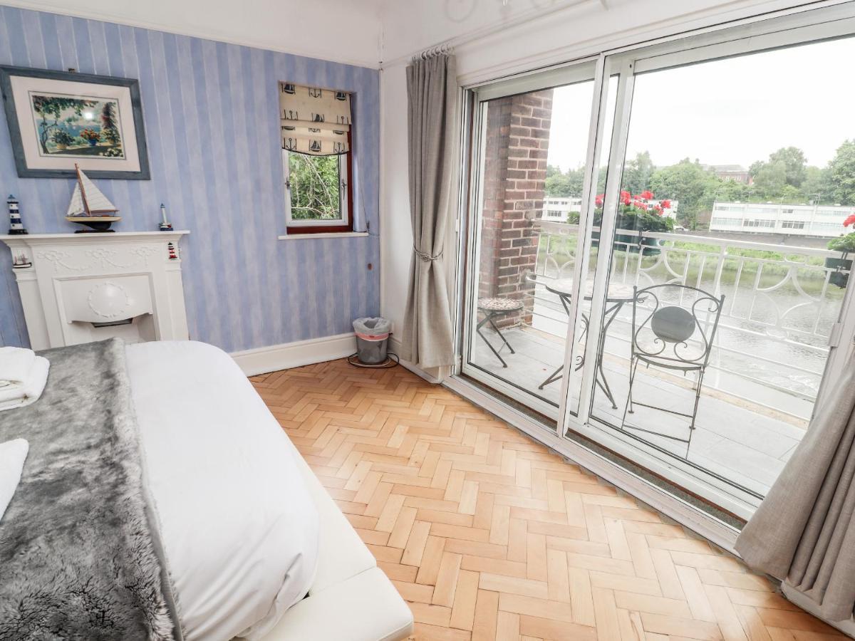 Apartamento Dee Heights Penthouse Chester Exterior foto